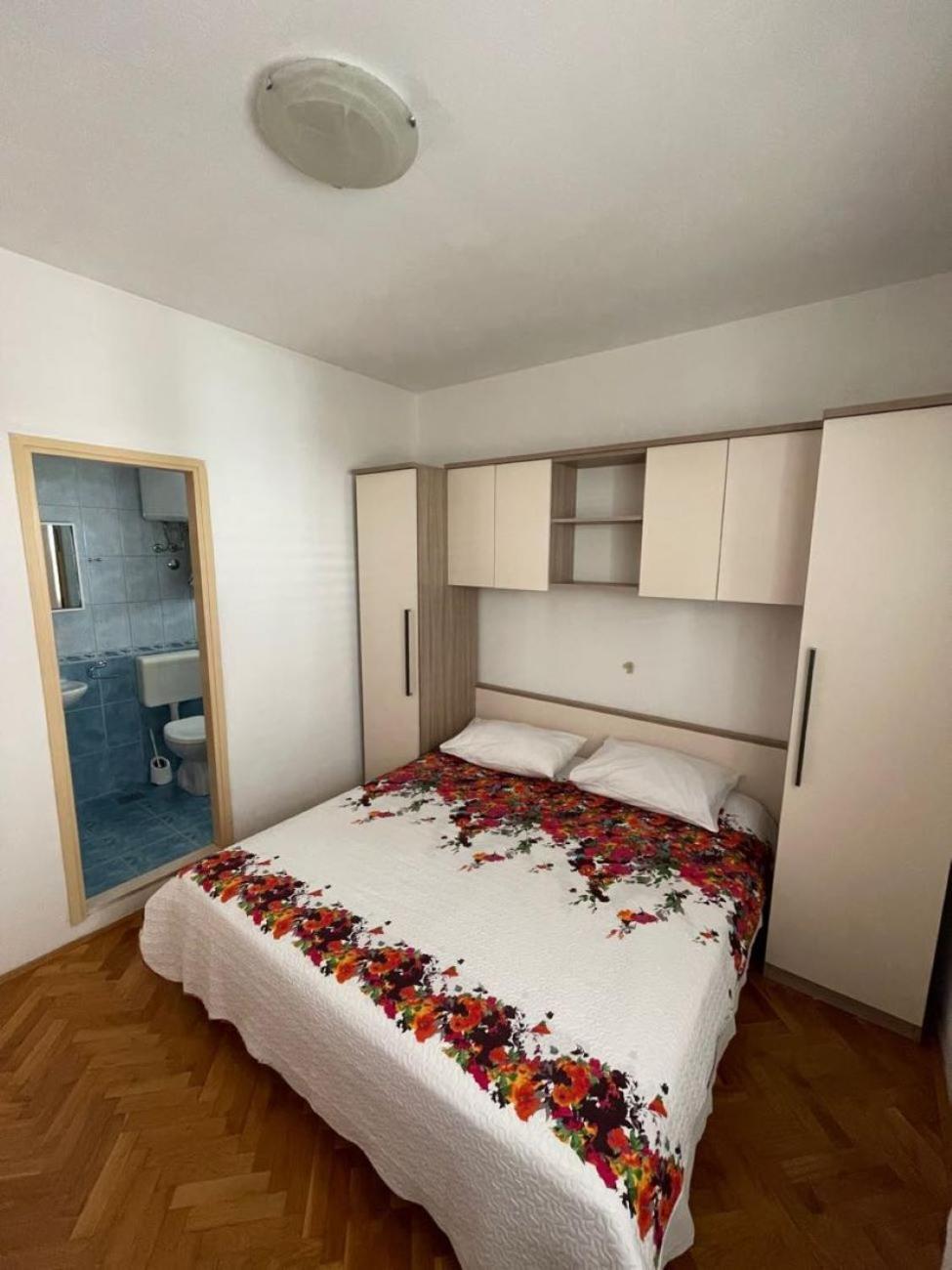 Apartment Martina Tučepi Exteriör bild